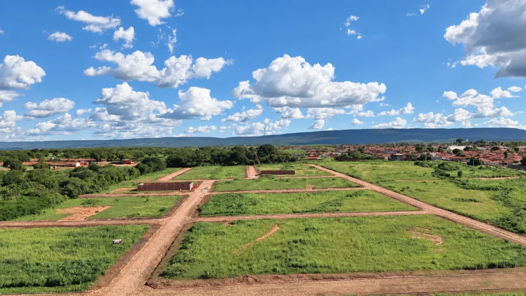 Panorama aéreo das quadras e da região do Loteamento Cecasa