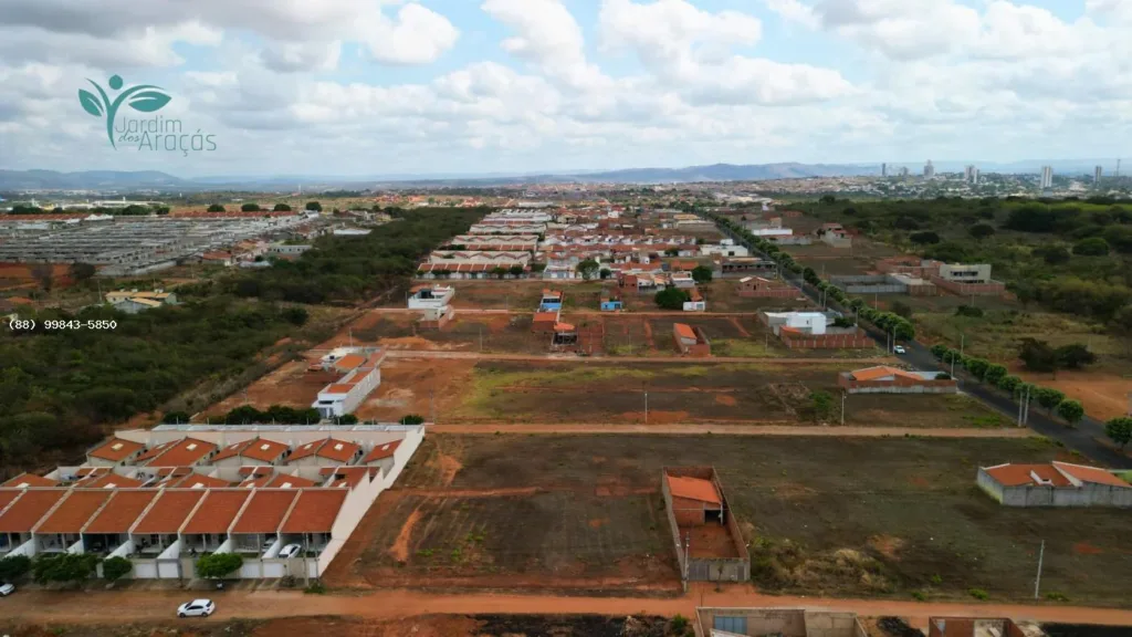 Vista geral dos lotes e do bairro no Jardim dos Araçás