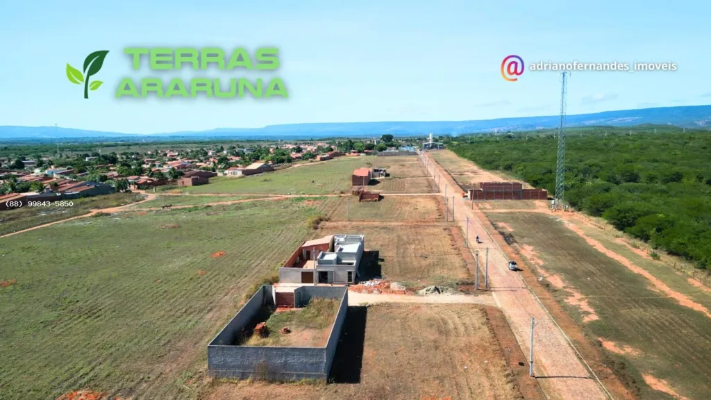 Terrenos e construções junto à via do Loteamento Terras Araruna